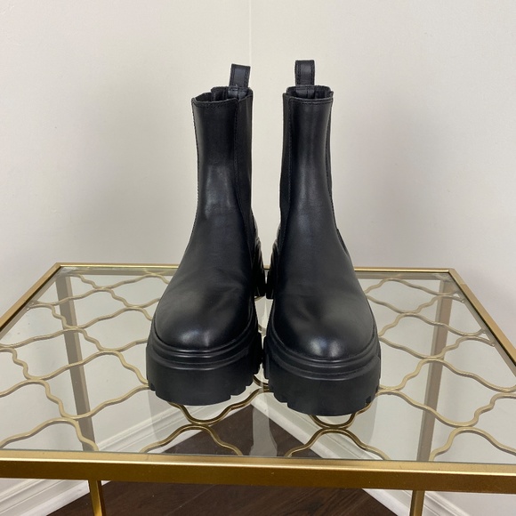 ZARA Lug Sole Boots - Black Leather Ankle Boots Size 8 US 39 EU - Picture 11 of 11